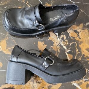 Y2K Black Chunky Block Heel Loafer Shoe with a Buckle Accent Skechers 7.5M